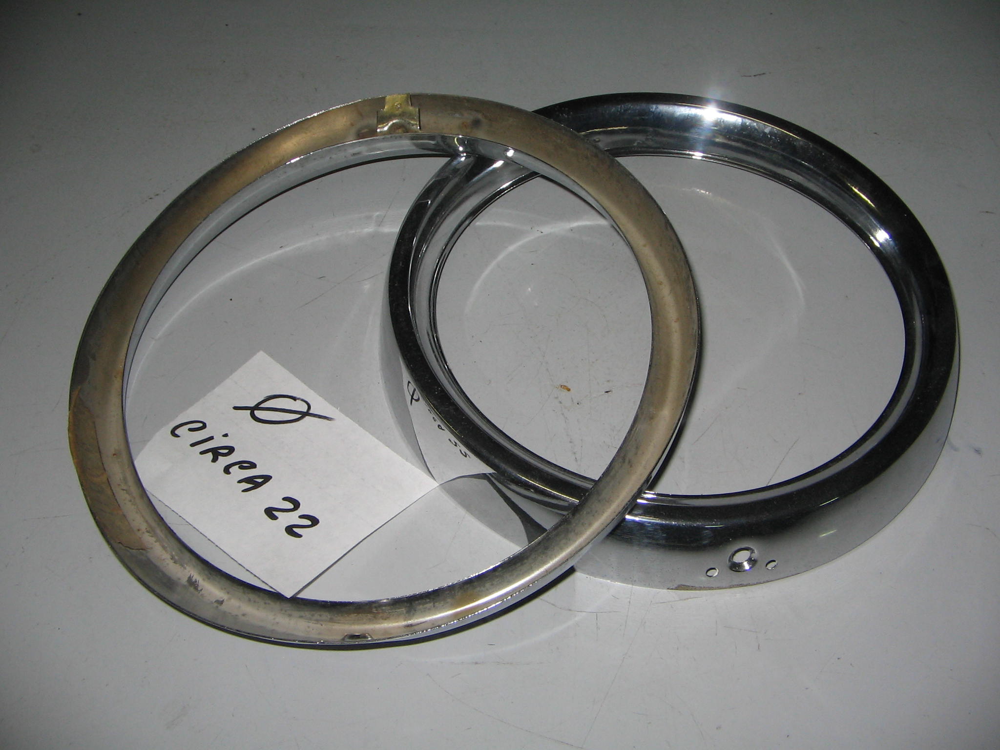 CERCHI FARO FIAT 1100 / FIAT 124 --N.6050